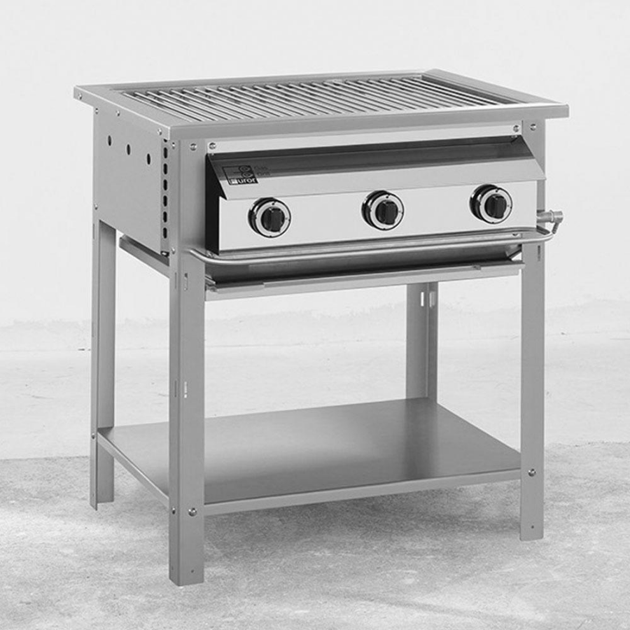 Gasgrill auf Standfüßen